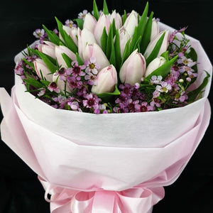 Hand Bouquet Series - Sweet Tulip