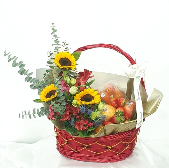 Table Arrangement - Fruit Basket